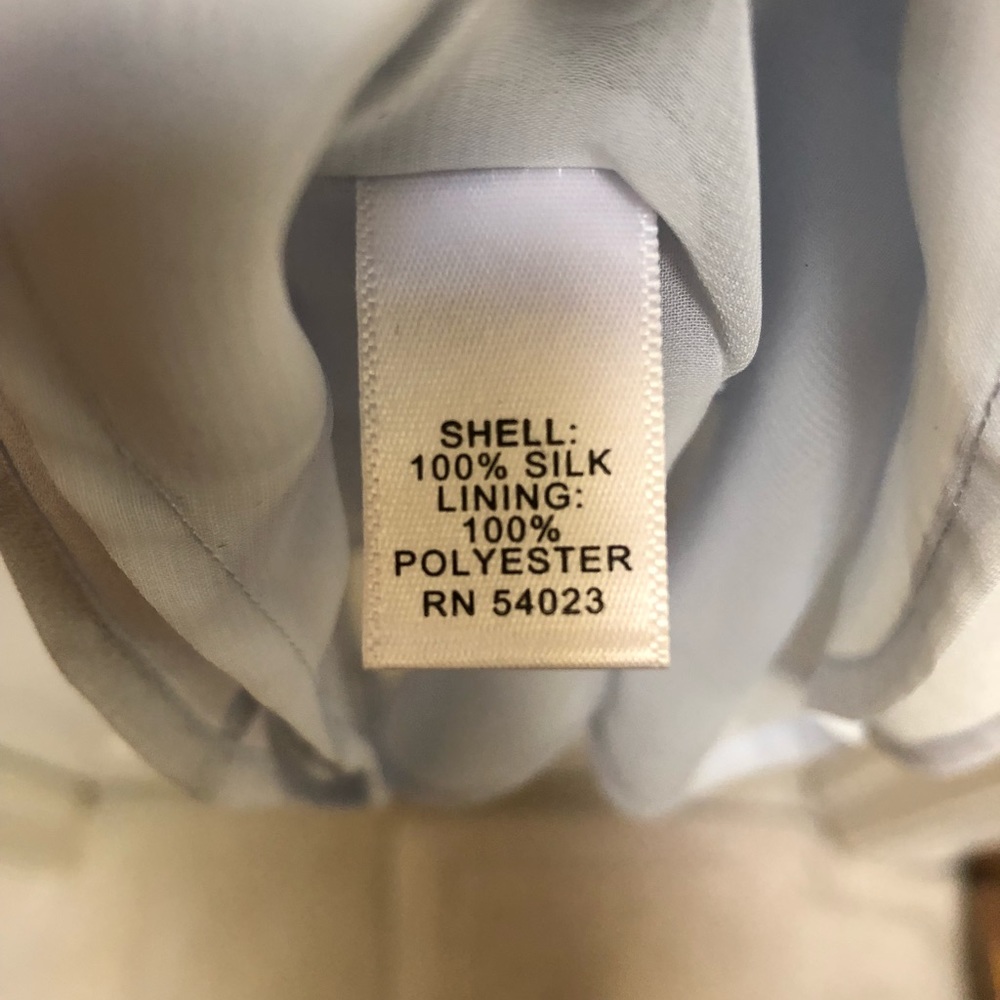 Banana Republic Sleeveless Silk Top - Picture 3 of 4